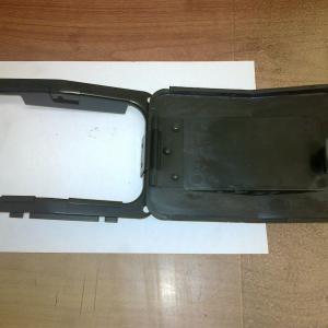 Крышка с рамкой блока предохранителей  4320-5325056