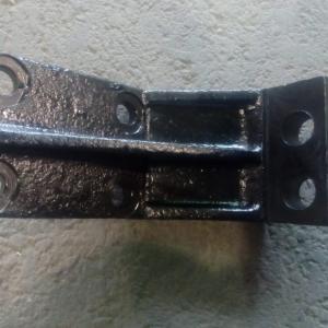 Опора двигателя боковая левая (с 01.09.2012 г.)  4320Я5-1001041