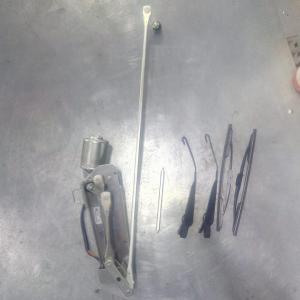 Стеклоочиститель Урал в сборе (капотные кабины)  4320.5215010 /АИ-5205005