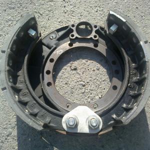 Суппорт тормоза с колодками левый (пневмотормоза)  4320БУ-3501007-10
