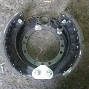 Суппорт тормоза с колодками правый (АБС,пневмотормоза)  4320БУ-3501007-20