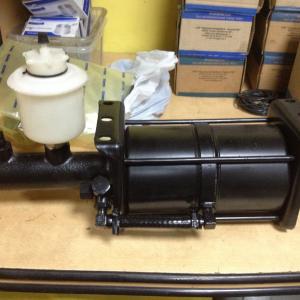 Усилитель пневматический тормозной задний  4320Б-3510011