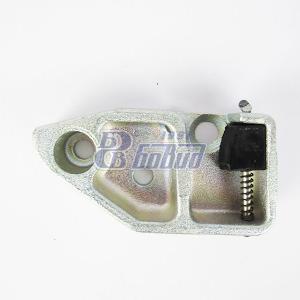 Фиксатор двери в сборе правый  375-6106110