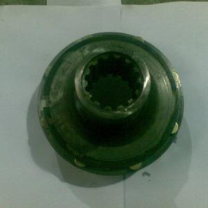 Фланец задний в сборе с болтами Р/К  375-1802211-03