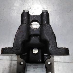 Кронштейн передней рессоры передний с крышками 6370-2902441