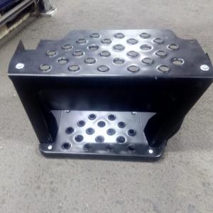 Подножка левая в сборе  4220 2803 KZ