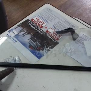 Стекло поворотное левое с ручкой  330-6103051