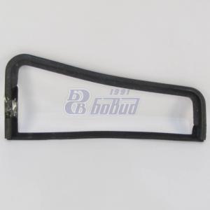 Уплотнитель поворотного стекла  330-6103122