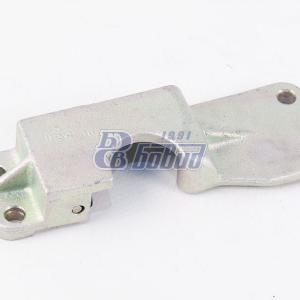 Фиксатор замка в сборе правый (ДААЗ) 5320-6105034-10