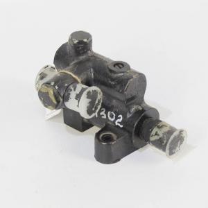 Клапан механизма подъема платформы МАЗ 64229-8607108