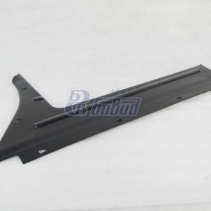 Брызговик правой подножки  4320Я2-8405018