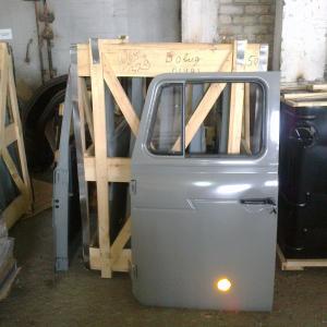 Дверь в сборе левая (с 10.2009 г.)  4320Ф-6100011-10