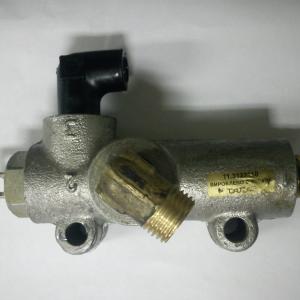 Кран управления давлением с угольниками  4322-3522018