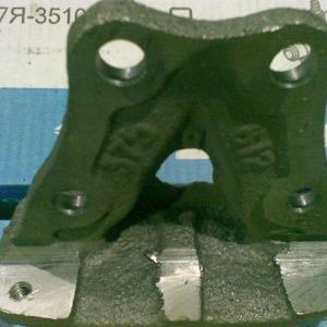 Кронштейн буфера   375-2912612-10