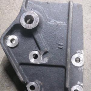 Кронштейн двигателя задний левый  5323Е-1001051-10