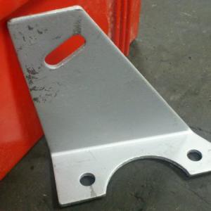 Кронштейн передней трубы (дв.ЯМЗ-236НЕ2)  4320Я3-1203324-20