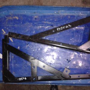 Кронштейн передний основного топливного бака  5557Я-1101100