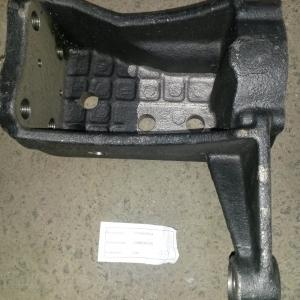 Кронштейн правый тросоукладчика  375-4511011-А