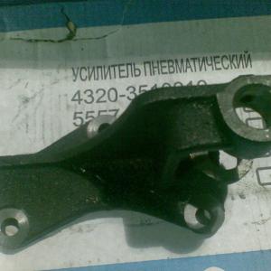 Кронштейн рычагов управления Р/К (дв.ЯМЗ) 4320Я-1804019-01