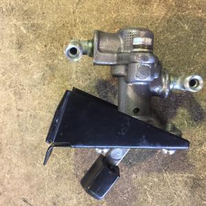 Кронштейн с краном КОМ   4320-4206275